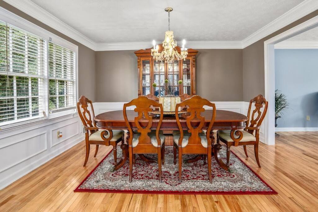 Lovely 5Bed, 3-Fullbath ! 5Min To Free Way I-85 Лоренсвилл Экстерьер фото