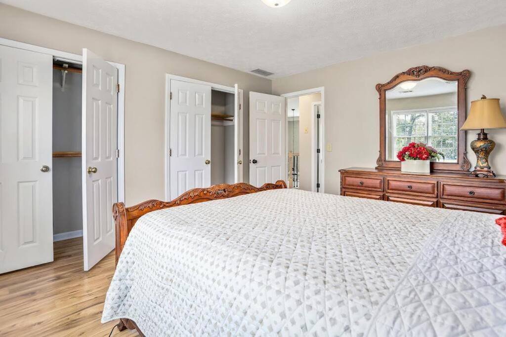 Lovely 5Bed, 3-Fullbath ! 5Min To Free Way I-85 Лоренсвилл Экстерьер фото